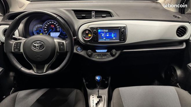 Toyota Yaris 1.5 VVTI 100H 75 HYBRID FULL-HYBRID ATTI Blanc de 2014
