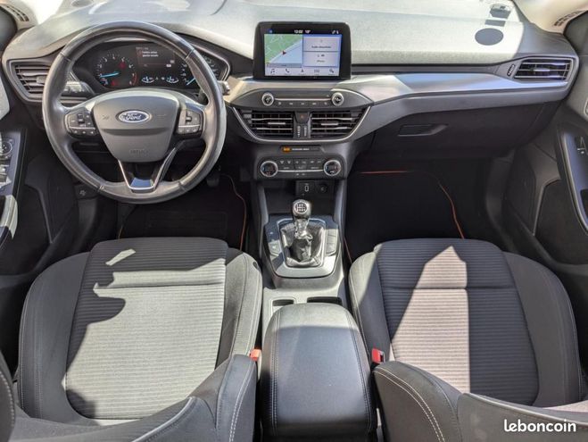 Ford Focus 1.0 ECOBOOST 125CH TITANIUM START-STOP E Gris de 2018