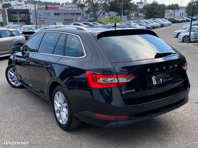 Skoda Superb COMBI 2.0 TDI 150CH SCR SPORTLINE DSG7 Noir de 2023