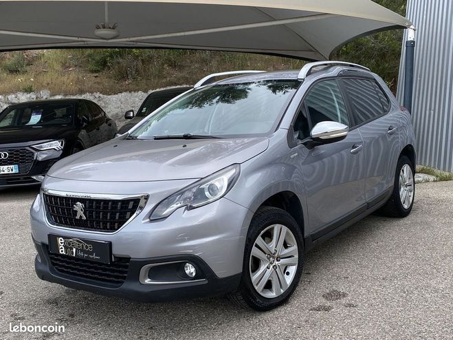 Peugeot 2008 1.2 PURETECH 82CH STYLE Gris de 2018