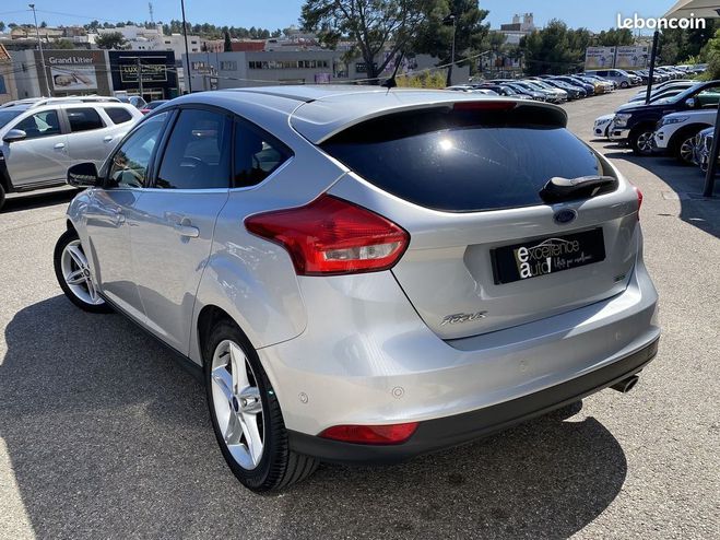 Ford Focus 1.5 ECOBOOST 150CH STOP&START TITANIUM Gris de 2016