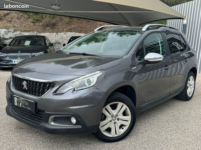 Peugeot 2008 1.2 PURETECH 82CH STYLE Gris de 2018