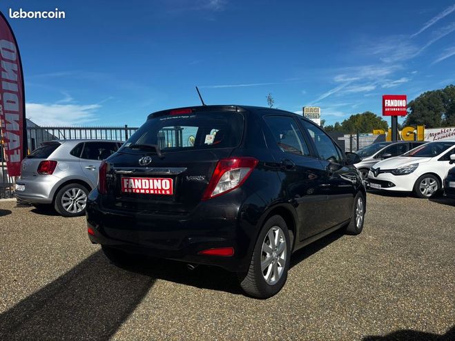 Toyota Yaris 1.4 D4d 90Ch Active 5P Noir de 2012