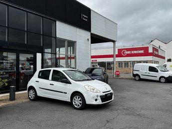  Voir détails -Renault Clio III 1.2 16V 75 eco2 Authentique Euro 5 à Saint-Ouen-l'Aumne (95)