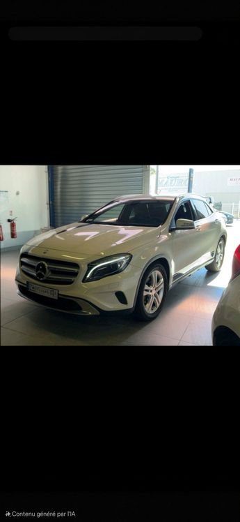  Voir détails -Mercedes Classe GLA 220 CDI 170CH 4 MATIC / BVA / 4X4 à Villefranche-de-Rouergue (12)