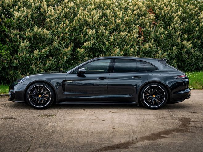 Porsche Panamera Sport Turismo 4 E-Hybrid - Pack SportDes Gris Volcano M�tallis� de 2018