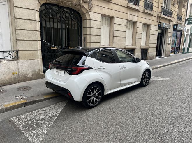 Toyota Yaris IV 116H HYBRIDE COLLECTION Blanc Mtal de 2021