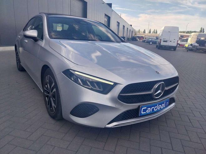 Cliquer pour voir la photo suivante Mercedes Classe A 200 Sedan d AMG-TOIT.OUVRANT-GPS-CAMERA- Gris Métallisé de