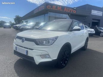 Voir détails -Ssangyong Tivoli 160 E-XDI 115CH 2WD LUXURY à Aubire (63)