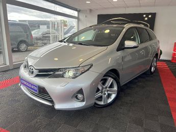  Voir détails -Toyota Auris Touring Sports 124 D-4D Style à Creuzier-le-Vieux (03)