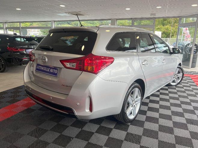Toyota Auris Touring Sports 124 D-4D Style Gris Mtallis de 2014