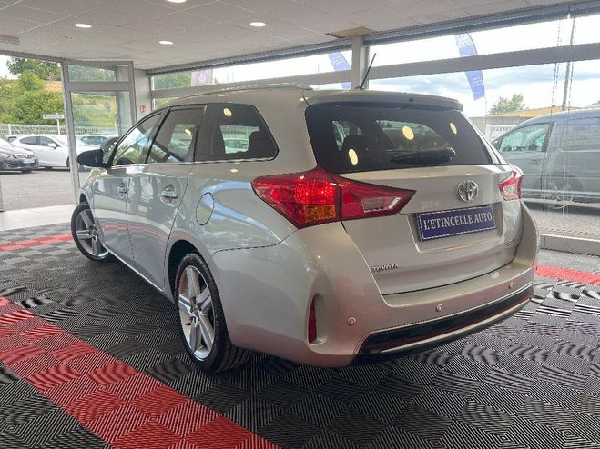 Toyota Auris Touring Sports 124 D-4D Style Gris Mtallis de 2014