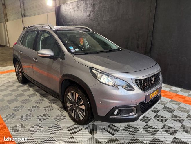 Cliquer pour voir la photo suivante Peugeot 2008 GENERATION-I 110 Ch ALLURE BUSINESS BVA Gris de 2018