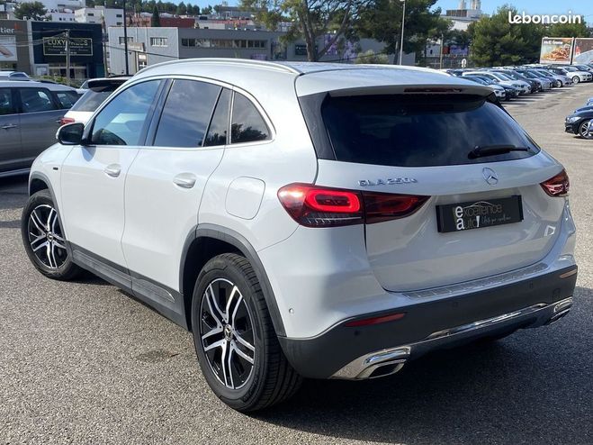 Mercedes Classe GLA Classe 250 E 160 102CH PROGRESSIVE LINE  Blanc de 2021