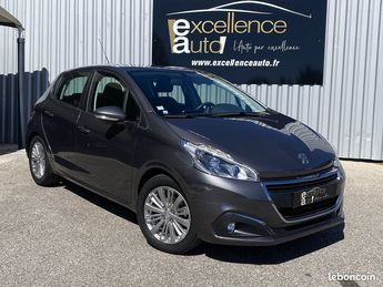  Voir détails -Peugeot 208 1.2 PURETECH 82CH ALLURE 5P à  La Garde (83)