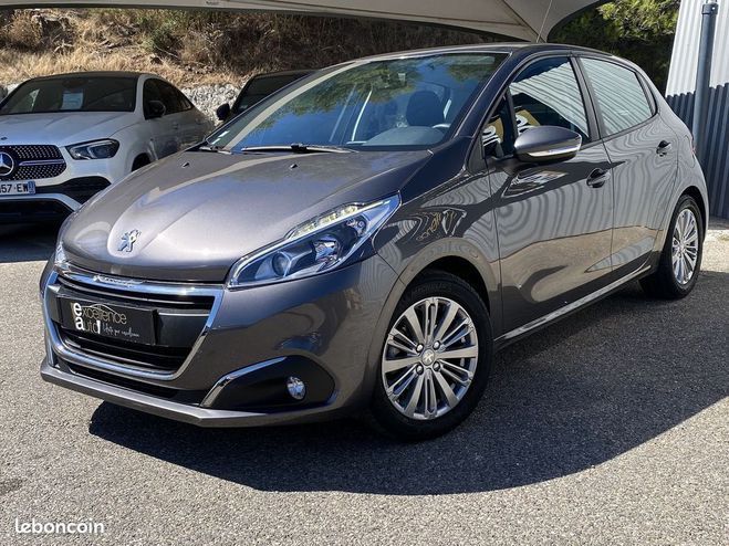 Peugeot 208 1.2 PURETECH 82CH ALLURE 5P Gris de 2018
