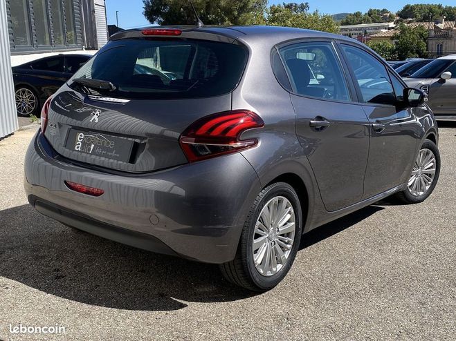 Peugeot 208 1.2 PURETECH 82CH ALLURE 5P Gris de 2018