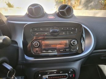  Voir détails -Smart Fortwo COUPE 71CH PASSION TWINAMIC à Nice (06)