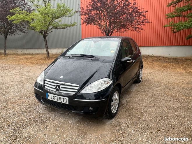 Cliquer pour voir la photo suivante Mercedes Classe A 180 CDI Très Bon Etat... Noir de 2008