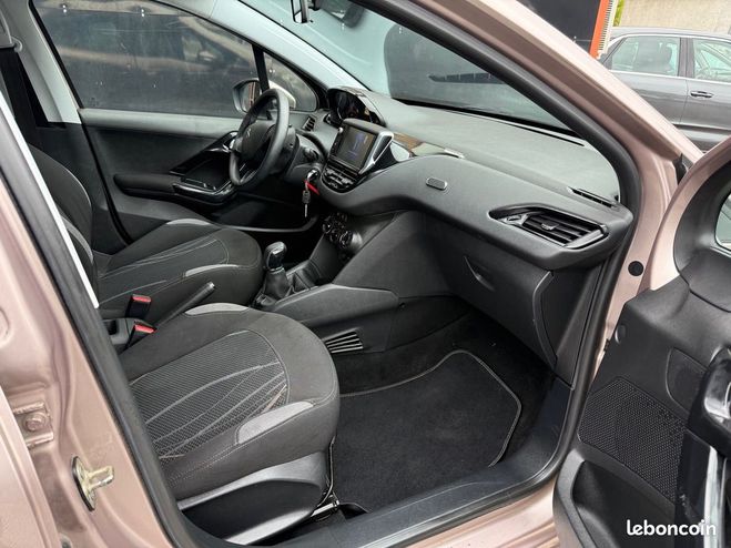 Peugeot 208 1.2 VTI ALLURE 5P Rouge de 2012