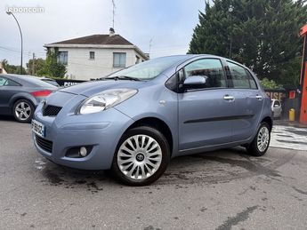  Voir détails -Toyota Yaris 90 D-4D MILLENIUM 5P à Morsang-sur-Orge (91)