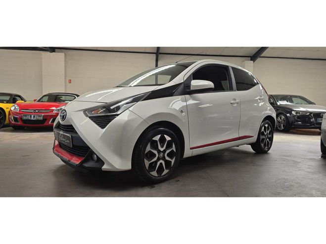 Toyota Aygo 1.0 VVT-i 72 X-PLAY / NAV CAMERA BLUETOO BLANC de 2018