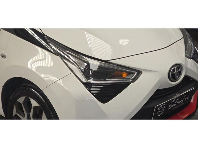 Toyota Aygo 1.0 VVT-i 72 X-PLAY / NAV CAMERA BLUETOO BLANC de 2018