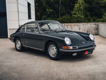  Voir détails -Porsche 911 2.0 SWB Coupe Restored Slate Grey Pepita à Harelbeke (85)