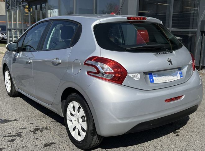 Peugeot 208 PHASE 2 LIKE 1.2 82 Cv 5 Portes 20 400 K Gris de 2018