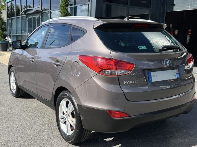 Hyundai Ix35 IX 35 1.7 CRDI 115 Cv 1ERE MAIN / TOIT P Marron de 2012