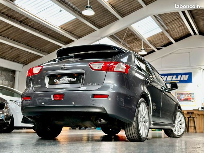 Mitsubishi Lancer Sportback Intense 1.8L 143 ch Rgulateur Gris de 2010
