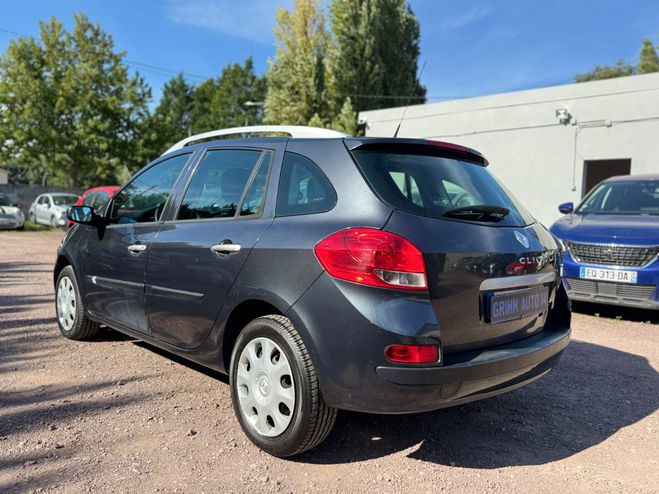 Renault Clio III 1.5 dCi 70ch Authentique ESTATE eco2 Gris de 2008