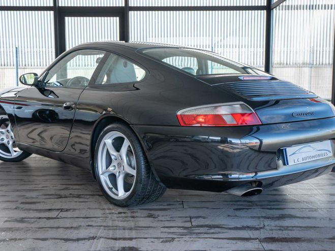 Porsche 911 3.6i TYPE 996 COUPE Carrera Noir de 2002