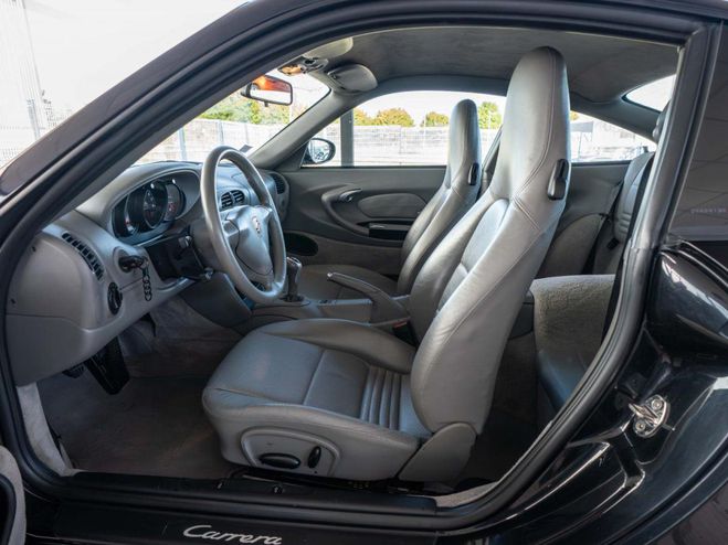 Porsche 911 3.6i TYPE 996 COUPE Carrera Noir de 2002
