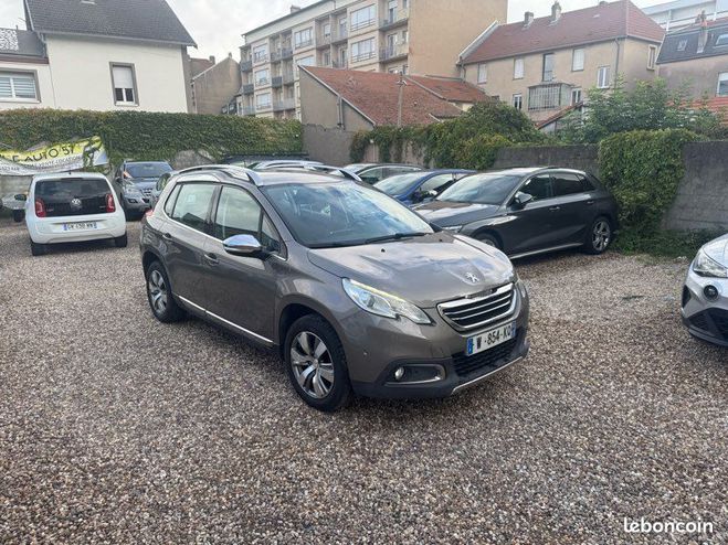 Peugeot 2008 1.6 HDI 92 CH allure Gris de 2013