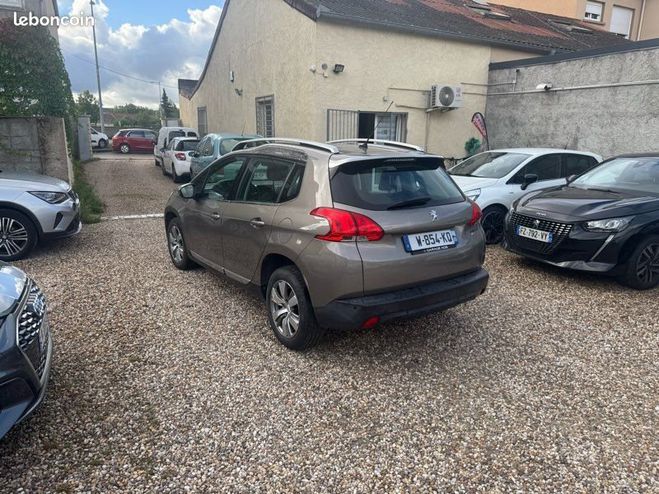 Peugeot 2008 1.6 HDI 92 CH allure Gris de 2013