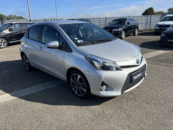 Toyota Yaris III 100 VVT-i Hybride CVT BoteAuto 1erM GRIS C de 2014