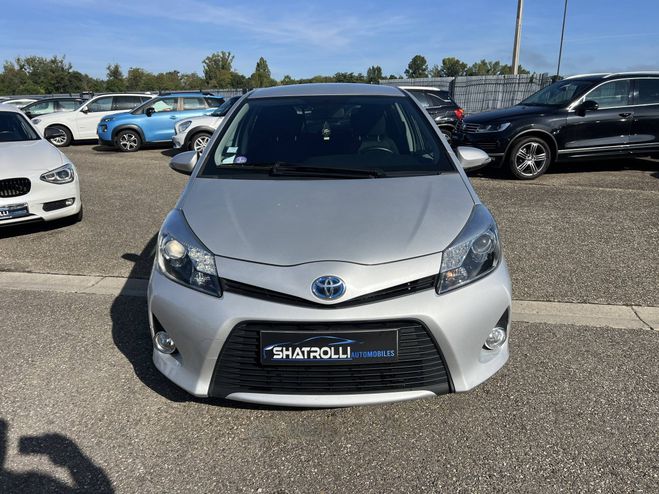Toyota Yaris III 100 VVT-i Hybride CVT BoteAuto 1erM GRIS C de 2014