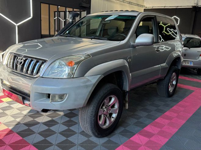 Toyota Land Cruiser VXE 165 ch D-4D ~ Attelage ~ Toit ouvran Gris de 2006