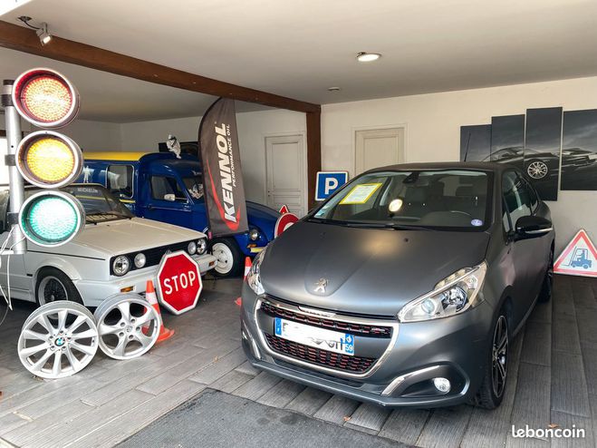 Peugeot 208 (2) 1.2 eTHP 110 S&S GT Line 3 Portes Gris de 2016