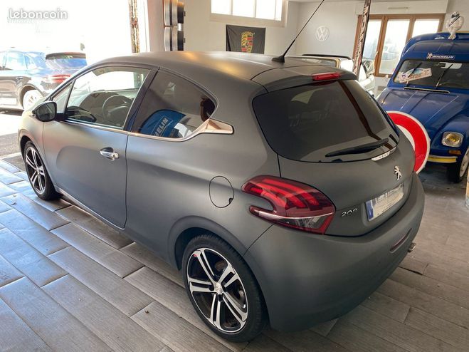 Peugeot 208 (2) 1.2 eTHP 110 S&S GT Line 3 Portes Gris de 2016