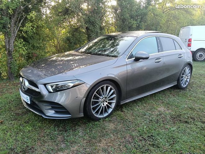 Cliquer pour voir la photo suivante Mercedes Classe A 220 AMG LINE 190cv Garantie 12 mois Nomb Gris de 2019