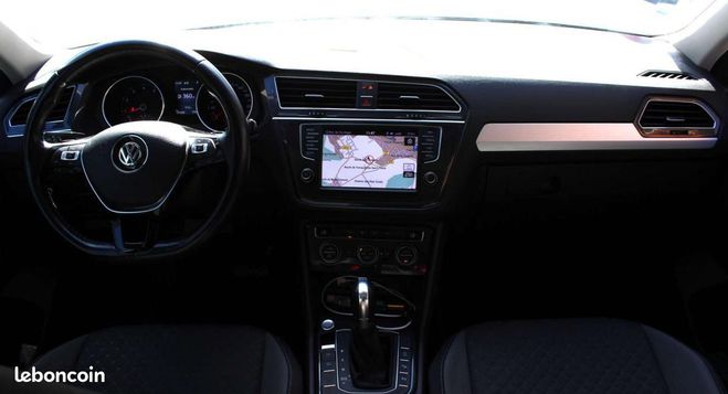 Volkswagen Tiguan 1.4 TSi 150 CH CONFORT LINE DSG6 + TOIT  Gris de 2017