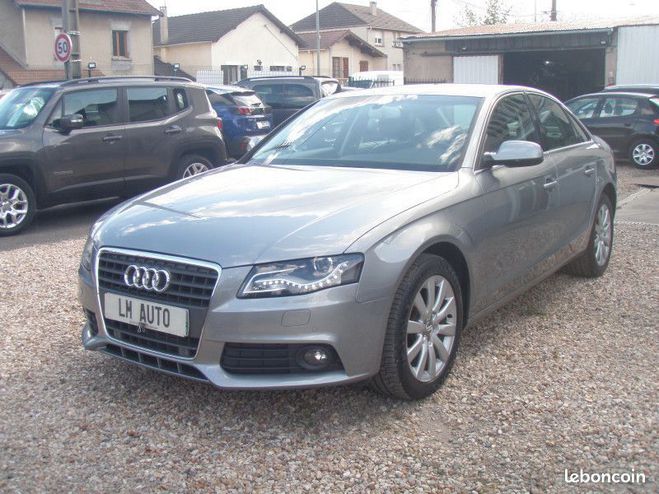 Audi A4 IV 2.0 TDI 143 AMBITION LUXE MULTITRONIC Gris de 2010