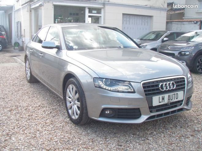 Audi A4 IV 2.0 TDI 143 AMBITION LUXE MULTITRONIC Gris de 2010