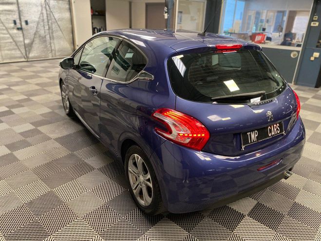Peugeot 208 1.4 VTi Allure 3p 95ch Violet de 2012