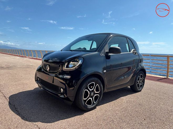 Smart Fortwo III 0.9 90 PASSION TWINAMIC Noir de 2017