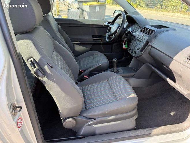 Volkswagen Polo 1.2 trend 3 portes clim Gris de 2005