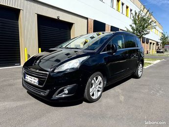  Voir détails -Peugeot 5008 1.6 E-HDI 115CH ALLURE 7PL ETG6 à Fresnes (94)