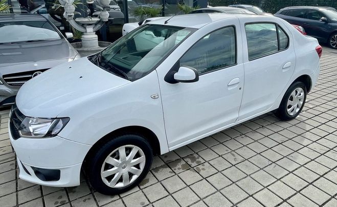 Dacia Logan Dacia Logan 1.2 16v 75ch Blanc Métallisé de 2013